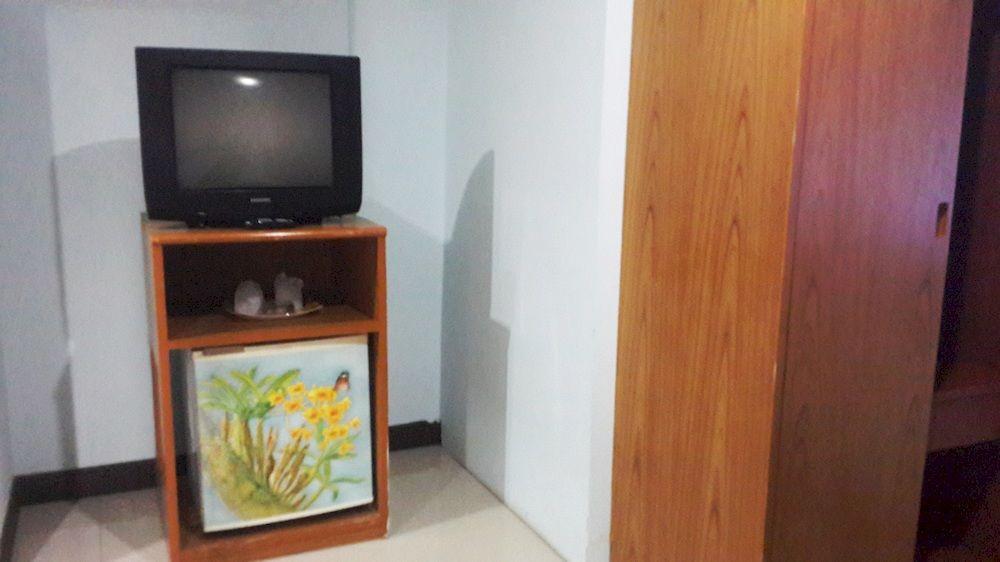 Silla Patong Hostel Eksteriør billede