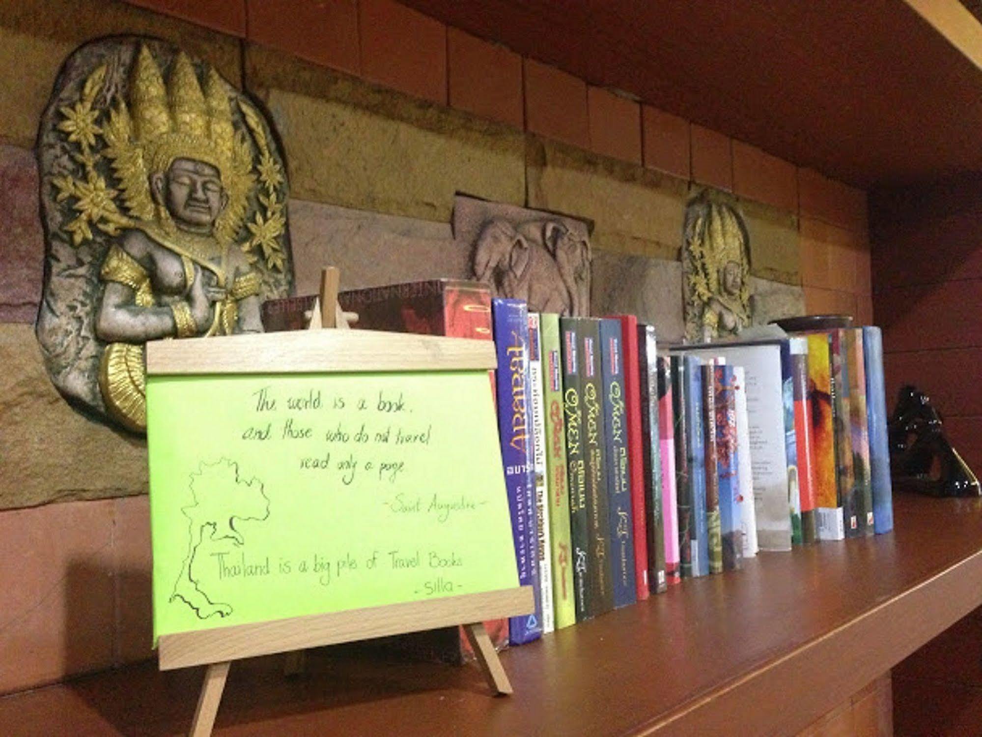 Silla Patong Hostel Eksteriør billede